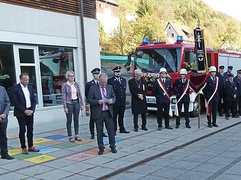 Die Übergabe des neuen Fahrzeugs war ein Festtag für die Muggendorfer Feuerwehr. Foto: Paul Pöhlmann