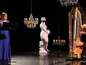 Die Flötistin Angelika Stirner-Ebert und die Harfenistin Melanie Alban gestalteten die zweite Folge der Reihe "Klassik am Sonntag" in diesem Jahr.