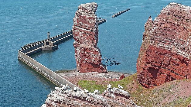 Die "lange Anna" ist das Wahrzeichen Helgolands.