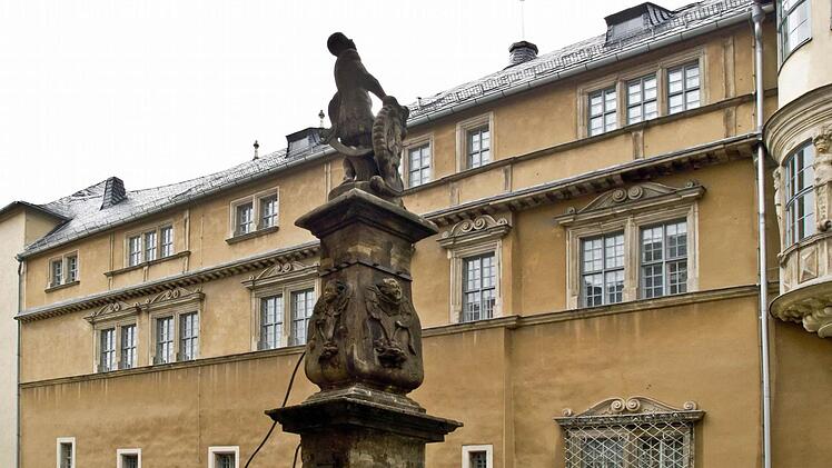 Heute sieht die Ehrenburg aus dem gleichen Blickwinkel so aus.Foto: Jochen Berger
