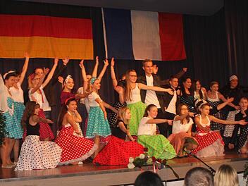 Mit seinem Auftritt begeisterte der Jugendchor "Cantarella" der Sängerlust aus Eltmann. Fotos: Günther Geiling