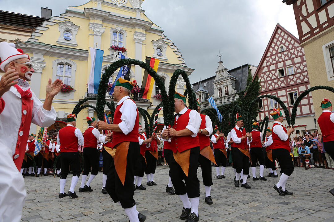 Eröffnung der Kulmbacher Bierwoche mit Büttnertanz und Bieranstich; Foto: Barbara Herbst
