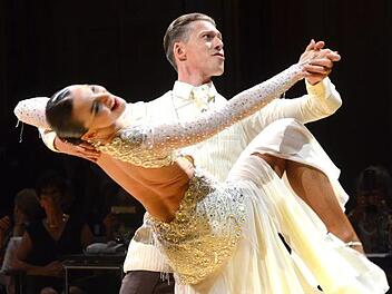 Renata und Valentin Lusin waren vielen Gästen durch die RTL-Sendung "Let's dance" bekannt.  Foto: Volker Hey