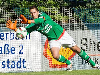 Mönchrödens Torwart René Schulz, der während seiner Jugendzeit in Neustadt, bei der SpVgg Greuther Fürth und in Coburg das Tor hütete, wechselt zum FC Lichtenfels. Foto: Archiv