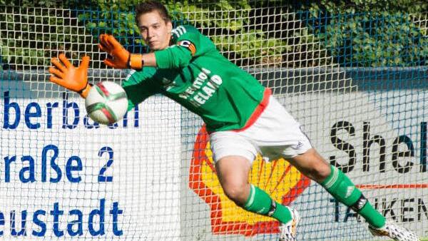 Mönchrödens Torwart René Schulz, der während seiner Jugendzeit in Neustadt, bei der SpVgg Greuther Fürth und in Coburg das Tor hütete, wechselt zum FC Lichtenfels. Foto: Archiv