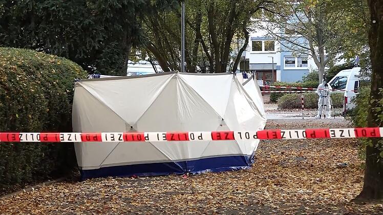 30-jährige Frau in Bremen getötet - Sohn verletzt