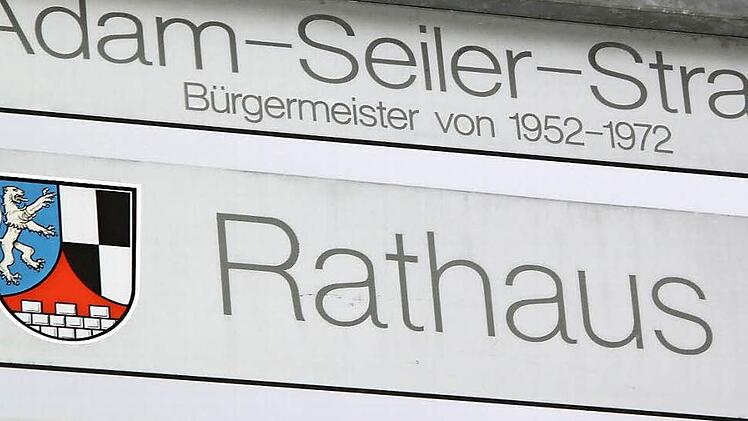 Wer wird in Neudrossenfeld Nachfolger von Dieter Schaar?  Foto: Jennifer Hauser