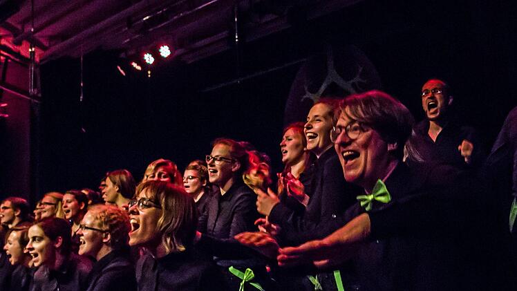 Impressionen vom Auftritt des Hochschulchores "Die Klangfänger" und der Hochschul-Bigband im Coburger KongresshausFoto: Jochen Berger