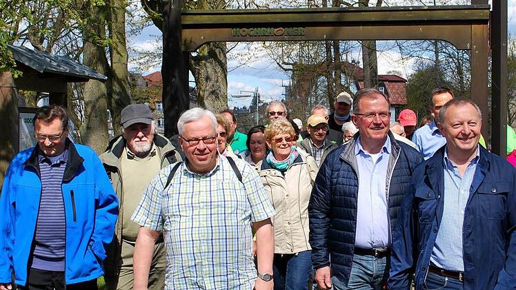 Wanderung zum Auftakt des zehnjährigen "Hochrhöner"-Jubiläums  Foto: Freies Journalistenbüro der Rhön