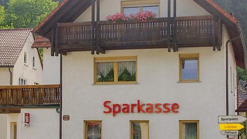 Auch an der Schließung der Sparkassen-Filiale in Steinberg gibt es nichts zu rütteln. Foto: Archiv/Schülein