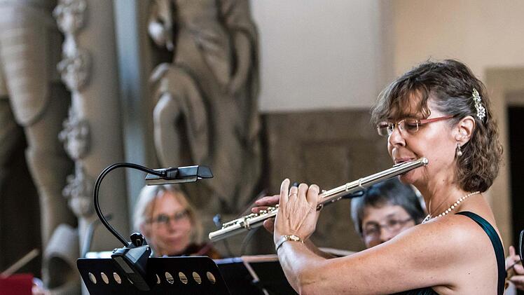 Impressionen von der Ahorner Serenade mit dem Collegium musicum Coburg unter Leitung von Thomas EhrleFoto: Jochen Berger
