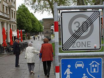 Bisher Fußgängerzone, jetzt verkehrsberuhigter Bereich Foto: Mäuser