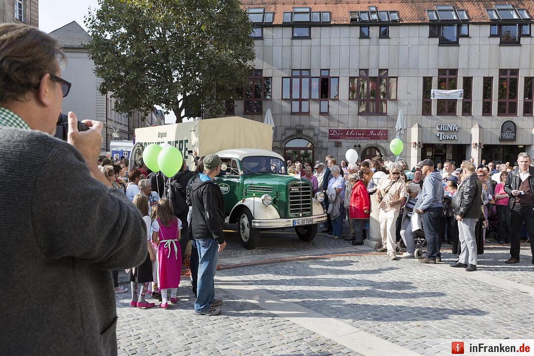 Fürther Michaeliskirchweih eröffnet
