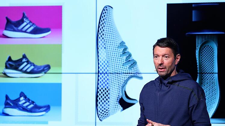 Adidas-Chef Kasper Rorsted hat den Umsatz des Sportartikelherstellers kräftig angekurbelt. Jetzt will sich der Däne mit dem bisherigen Gewinnzuwachs nicht mehr zufrieden geben. Foto: Daniel Karmann, dpa