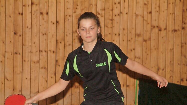 Sophie Barnickel vom TTC Geutenreuth gewann die Konkurrenz der A-Schülerinnen dank des besseren Satzverhältnisses.  Foto: Hans Franz