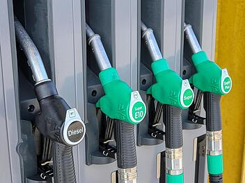 Ganz gleich ob Diesel oder Super: Das Tanken ist aktuell sehr teuer.
