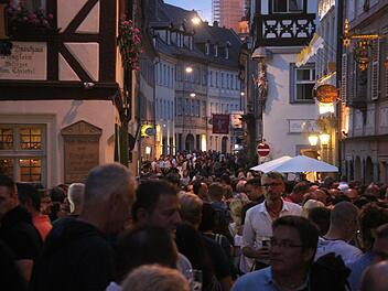 Die Sandstraße am Schlenkerla war bestens besucht am Donnerstagabend. Foto: Rüdiger Klein
