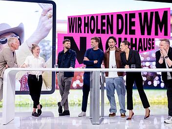 Das Magenta-Experten-Team zur WM 2026. Auch 2030 wird die Fu&szlig;ball-Weltmeisterschaft der Herren bei dem Telekom-eigenen Bezahlangebot zu sehen sein.