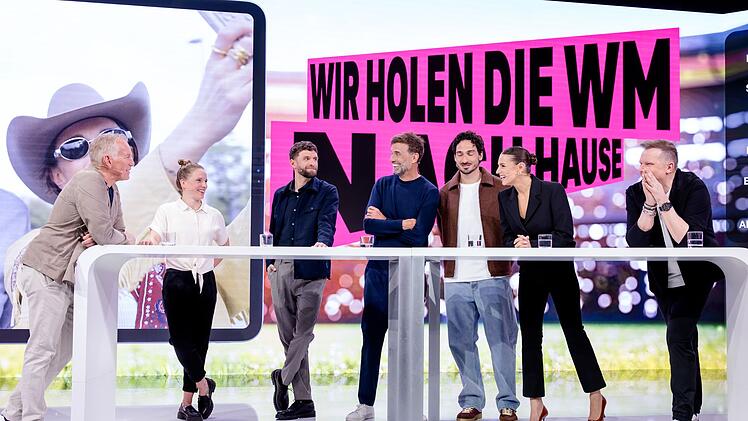 Das Magenta-Experten-Team zur WM 2026. Auch 2030 wird die Fu&szlig;ball-Weltmeisterschaft der Herren bei dem Telekom-eigenen Bezahlangebot zu sehen sein.