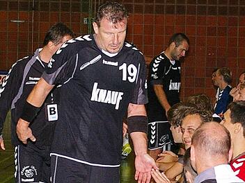 Michal Tonar sagt nach dieser Runde beim TSV Rödelsee ´Servus´. Für die Fans ist es Samstagabend die letzte Gelegenheit, ihn nochmals in der Sickergrundhalle zu erleben und zu bewundern. Foto: Krumpholz