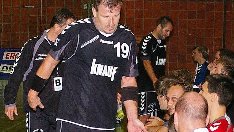Michal Tonar sagt nach dieser Runde beim TSV Rödelsee ´Servus´. Für die Fans ist es Samstagabend die letzte Gelegenheit, ihn nochmals in der Sickergrundhalle zu erleben und zu bewundern. Foto: Krumpholz