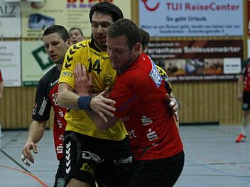 Der HSC 2000 Coburg verkürzte am Samstagabend erneut den Abstand zum Spitzenreiter der 3. Handball-Liga Süd. Foto: Iris Bilek