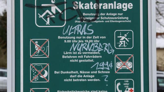 Im Skaterpark Ebermannstadt ist es verboten, Musik zu hören.  Foto: Barbara Herbst