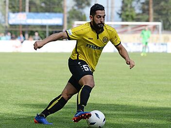 Tayfun Özdemir wechselt am Ende der laufenden Spielzeit vom Regionalligisten SpVgg Oberfranken Bayreuth zum Bezirksliga-Spitzenreiter und designierten Landesligisten TSV Sonnefeld. Foto: CT-Archiv