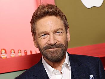 Kenneth Branagh Im Rahmen der "Mayday"-Dreharbeiten stand für Oscar-Preisträger Kenneth Branagh tägliches Stunttraining auf dem Programm.