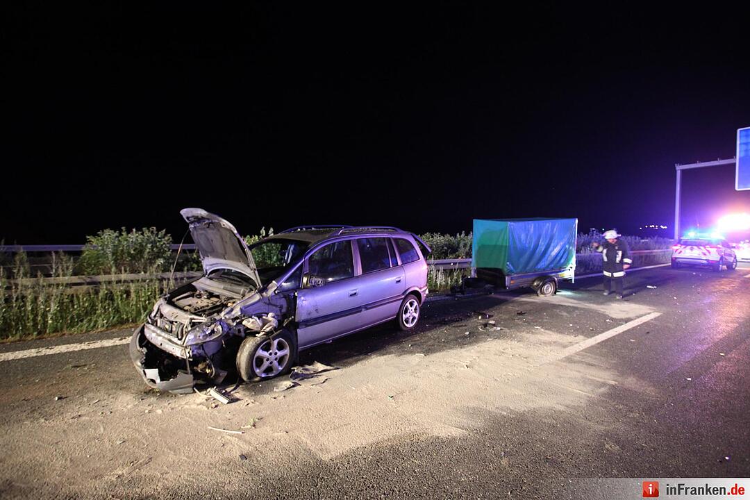 Überholen auf A9 missglückt: Unfall bei Münchberg