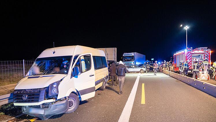 Schwerverletzter bei Unfall im Baustellenbereich der A3 im Kreis Kitzingen