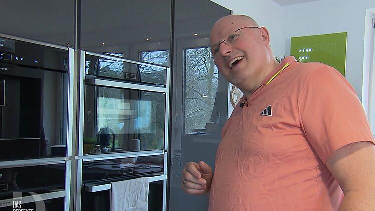 Als Inhaber eines Küchenstudios besitzt Frank (59) natürlich nicht nur einen Backofen