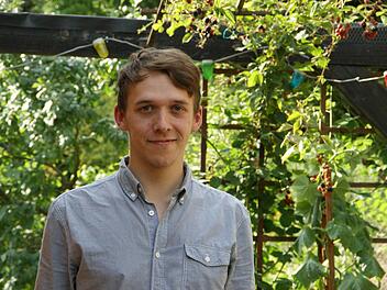 Michael Köhler zieht es in den Semesterferien immer wieder ins Elternhaus nach Eltmann. Hier erholt er sich, genießt den vollen Kühlschrank und arbeitet für die Finanzierung des nächsten Semesters.  Foto: Sabine Weinbeer