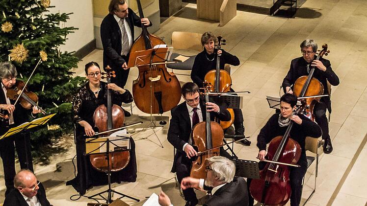 Impressionen vom Weihnachtskonzert mit dem Collegium Musicum in der Coburger MorizkircheFoto: Jochen Berger