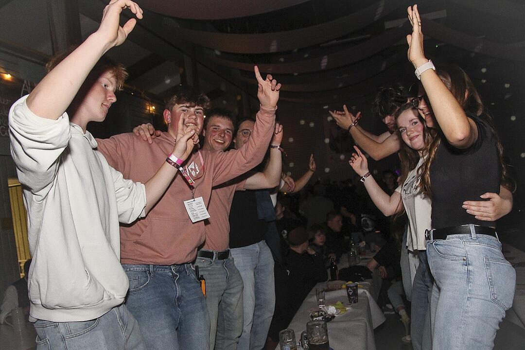 Susal – Die Partyhexe