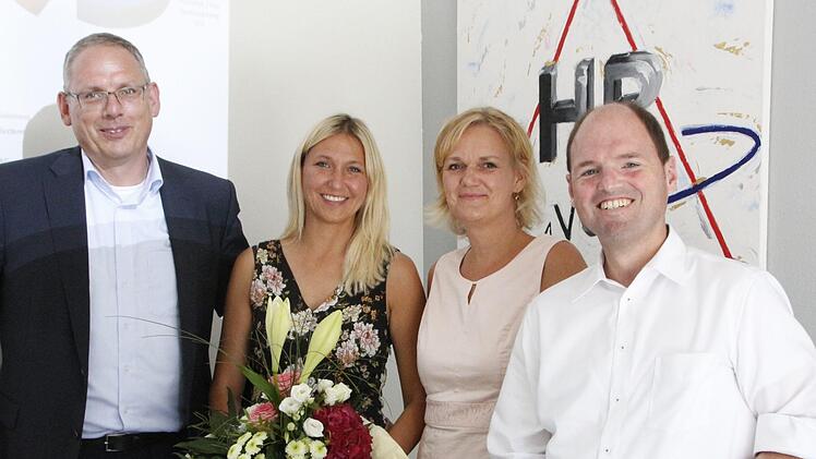 Silke Launert besucht in Begleitung von Daniela Striegel und MdL Michael Hofmann (CSU) das Unternehmen von Konrad Schlebusch (l.). Foto: Josef Hofbauer