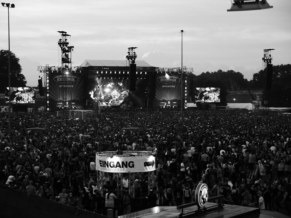 Stimmung vor den Stages bei Rock im Park
