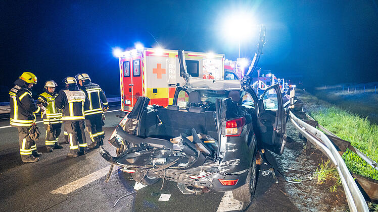 Vier Verletzt bei schwerem Unfall auf der A73