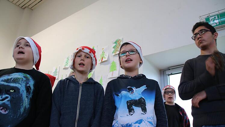Weihnachtsfeier der Mittelschule. Foto: Heike Beudert