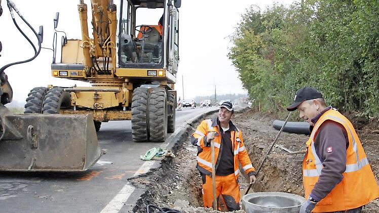 Der ursprüngliche Graben wird nun verrohrt.