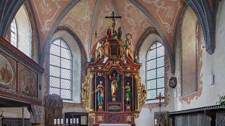 Asbest-Fund in Rugendorfer Kirche führt zu sofortiger Maßnahme - Pfarrerin äußert sich