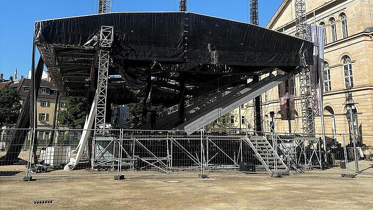 Coburger Open-Air-Sommer auf dem Schlossplatz steht in den Startlöchern - Aufbau in vollem Gange