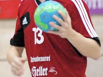 TSH-Spielertrainer Ingo Kundmüller bekommt es am Sonntag in der BOL mit einem starken Aufsteiger zu tun.  Foto: herzopress/Archiv