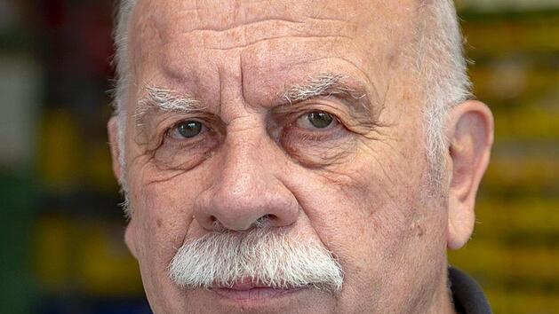 "Wir werden  eine Zeit erleben, in der das Handwerk ganz oben stehen wird", meint Hans-Georg H&auml;fner, Kreishandwerksmeister Ha&szlig;berge, im FT-Interview. Foto: Stephan Gro&szlig;mann