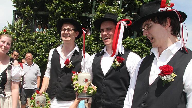 Weitere Impressionen von der Peestener Lindenkerwa. Foto: Sonja Adam