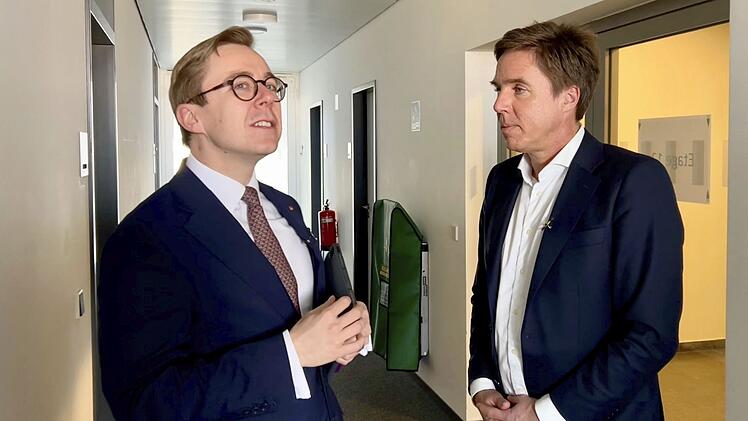 Journalist Markus Feldenkirchen (rechts) traf CDU-Politiker Philipp Amthor f&uuml;r seine "Konfrontation"-Reihe.