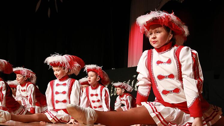 Auch die Midi-Garde zeigte ihr Können. Foto: Jürgen Gärtner