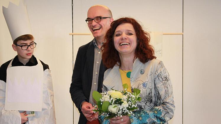 Gut gelaunt, entsprechend dem Namen des Lätare-Sonntags (Freue dich!), sind die Künstlerin Michaela Schwarzmann und Kurator Stefan Andritschke am Ende der Vernissage.Katharina Becht