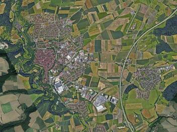 Perspektivenwechsel: Wie gut kennst du dich in Rothenburg ob der Tauber von oben aus? Foto: Google Earth