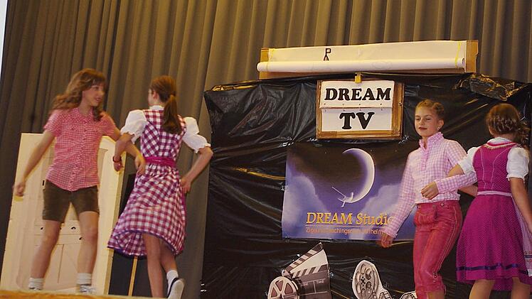 Verschiedene Tanzgruppen sorgten für ausgelassene Stimmung beim Wilmsthaler DreamTV. Foto: Heike Schülein